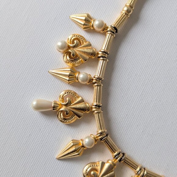 Vintage Alfred Sung Gold-Tone Necklace with Faux Pearls – New with Tag - Picture 5 of 6